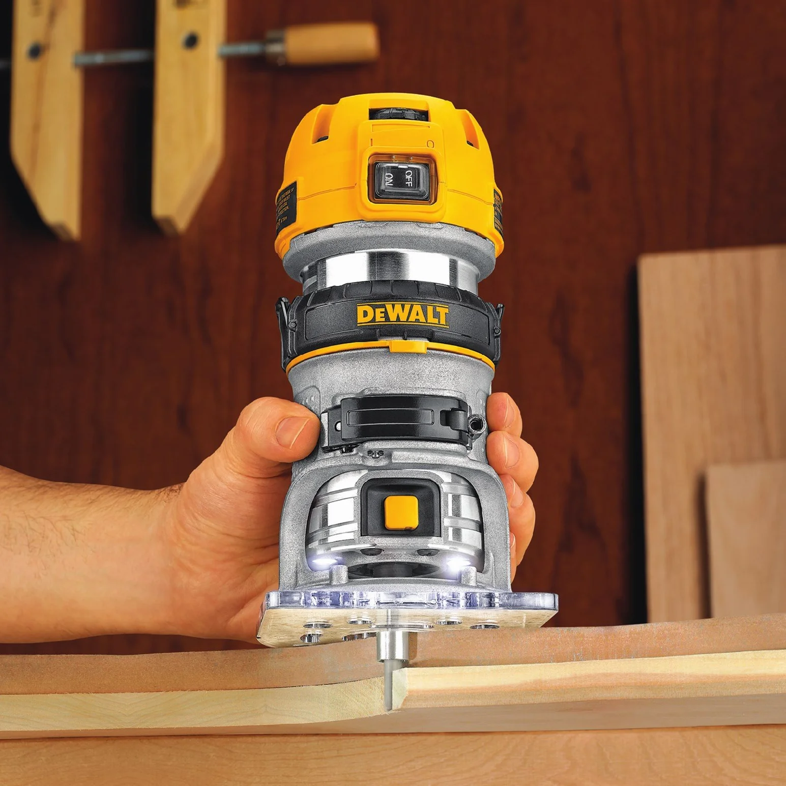 DeWalt Frezarka wielofunkcyjna (900 W) D26204K