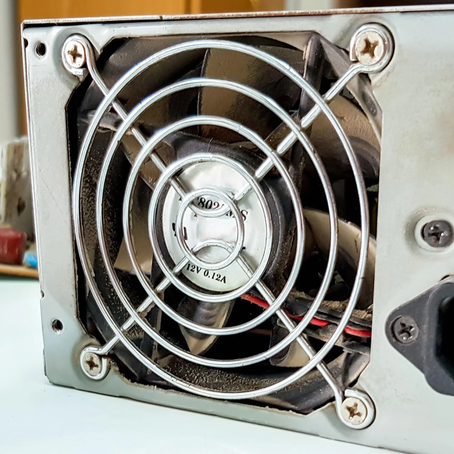 PATIKIL Grill na palec wentylatora 58 mm, 6 sztuk, metalowy ochraniacz na grill, osłona ochronna do wentylatorów wyciągowych 58 mm, sprzęt komputerowy DIY