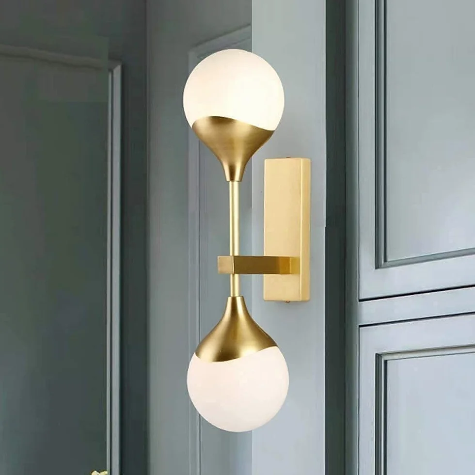 Lampa ścienna wnętrze nowoczesna kreatywna lampa ścienna jasna nordycka nowoczesna złota salon miedziana ściana modernnimalistyczna dom sypialnia lampa przejście szklane kule kinkiety