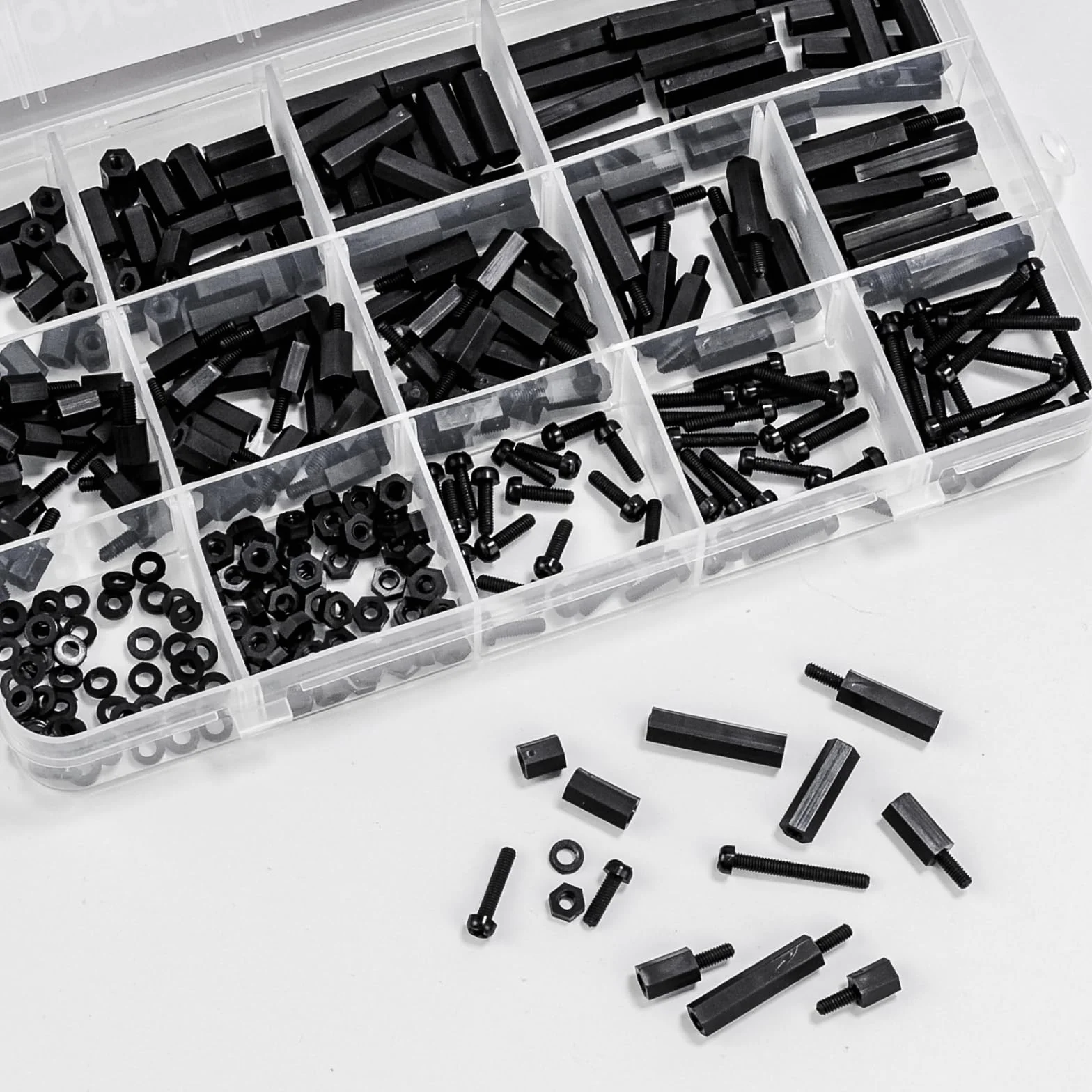 Zestaw 350 sztuk śrub M2,5, dystansowe płyty głównej, zestaw śrub z tworzywa sztucznego i nakrętek, męskie żeńskie dystansowe płytek PCB tuleje dystansowe, zestaw śrub nylonowych i nakrętek (czarne)