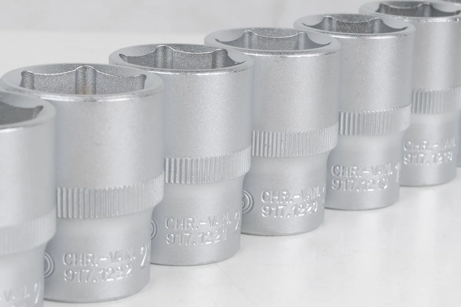 KS Tools 917.0779 Zestaw Kluczy Nasadowych 1/4"+3/8"+1/2" 179-szt