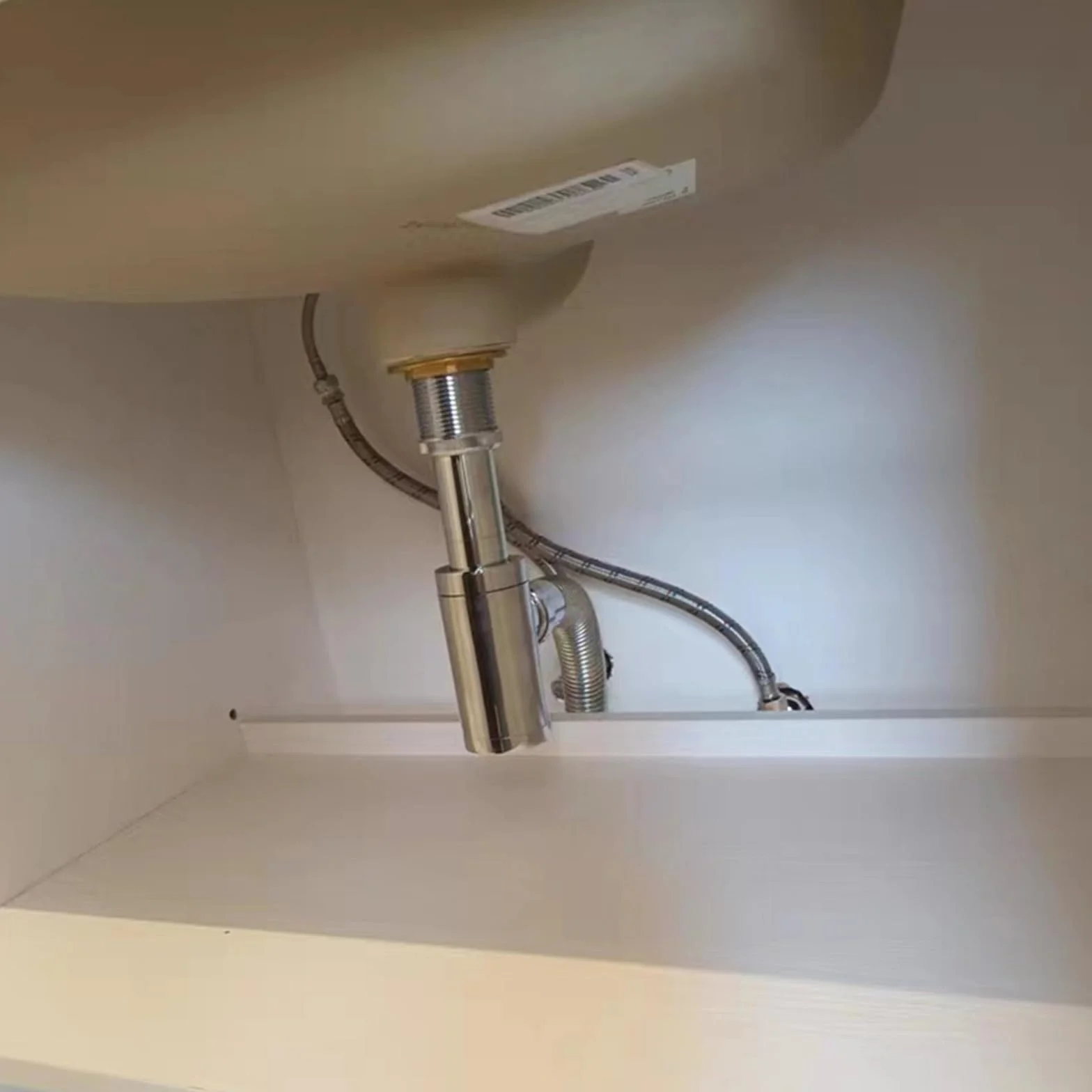 Uniwersalna pułapka do zlewu P 30 cm elastyczna rura mosiężna chromowana lub czarna pułapka na butelki do umywalki regulowany syfon łazienkowy odpływ z wyskakującymi odpadami dla łatwej instalacji