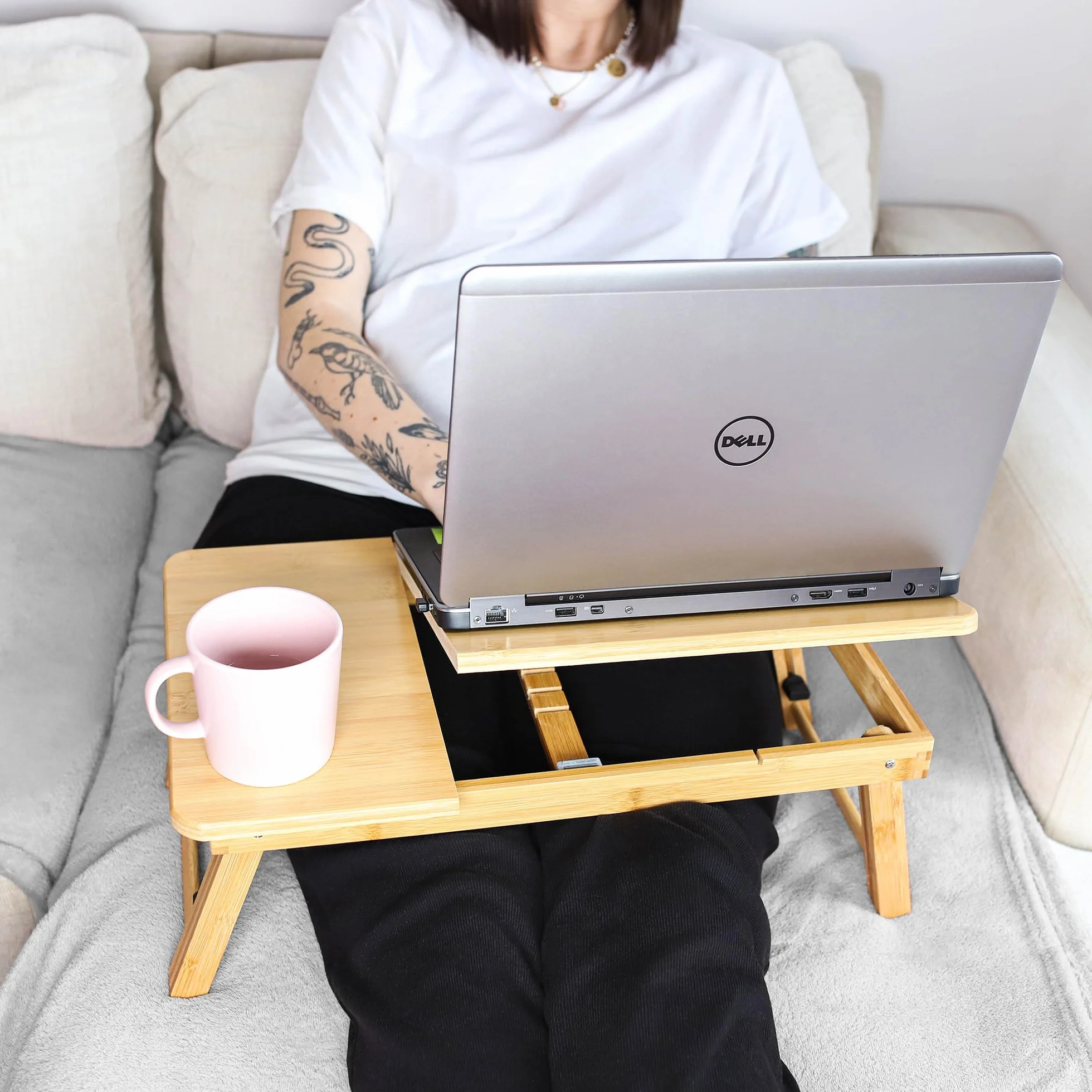 Stolik na laptopa z regulacją wysokości 50x30 cm do łóżka i sofy