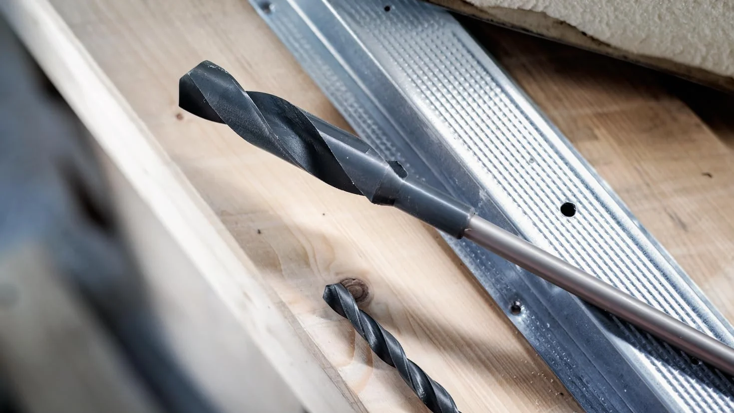 Bosch 1x Wiertło instalacyjne PRO Wood HSS (do Twarde drewno, Warstwy metalowe, Ø 10,00 mm, Professional Akcesoria Wiertarki/Wkrętarki, Wiertło do młota)