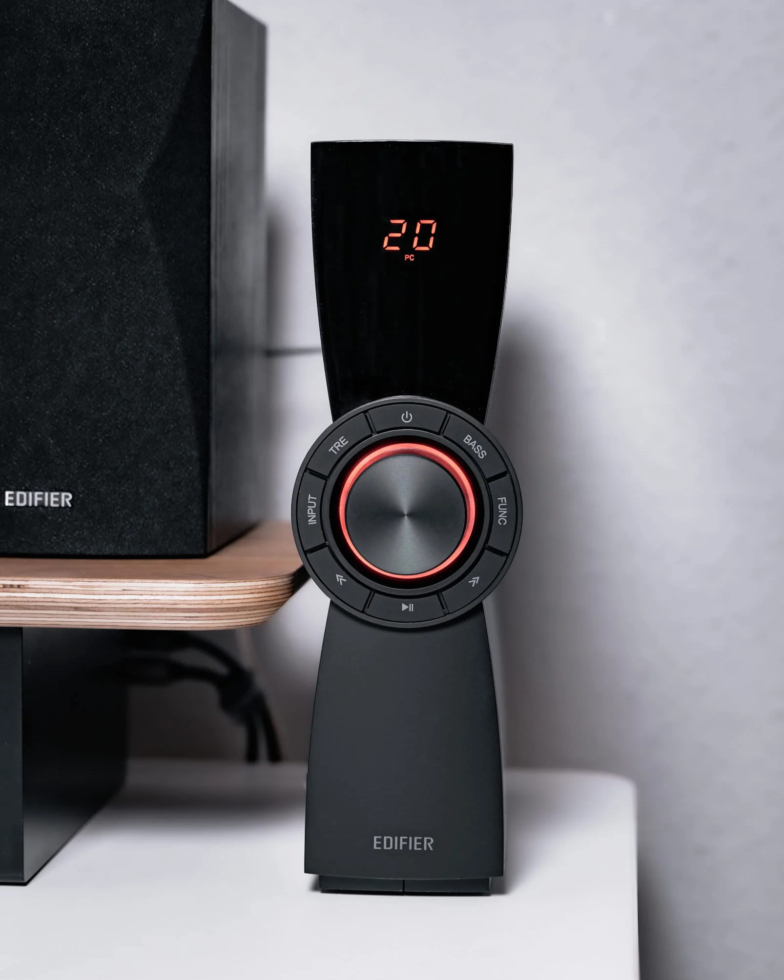 Edifier CX7 aktywny system kina domowego 2.1 Bluetooth 5.0 subwoofer 21 cm 8 cali pilot na podczerwień czarny