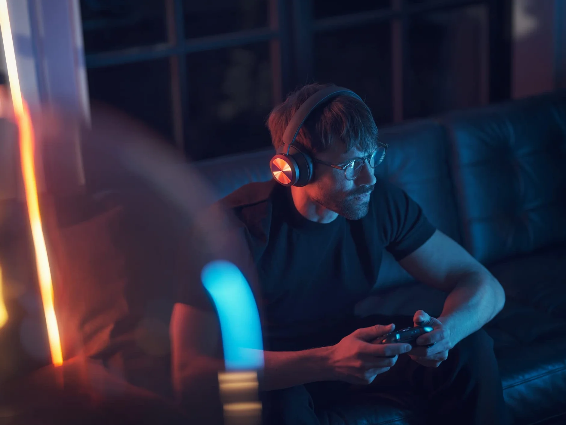 Bang & Olufsen Beoplay Portal – Wygodne bezprzewodowe słuchawki do gier z redukcją szumów na Xbox Series X|S, Xbox One, Black Anthracite