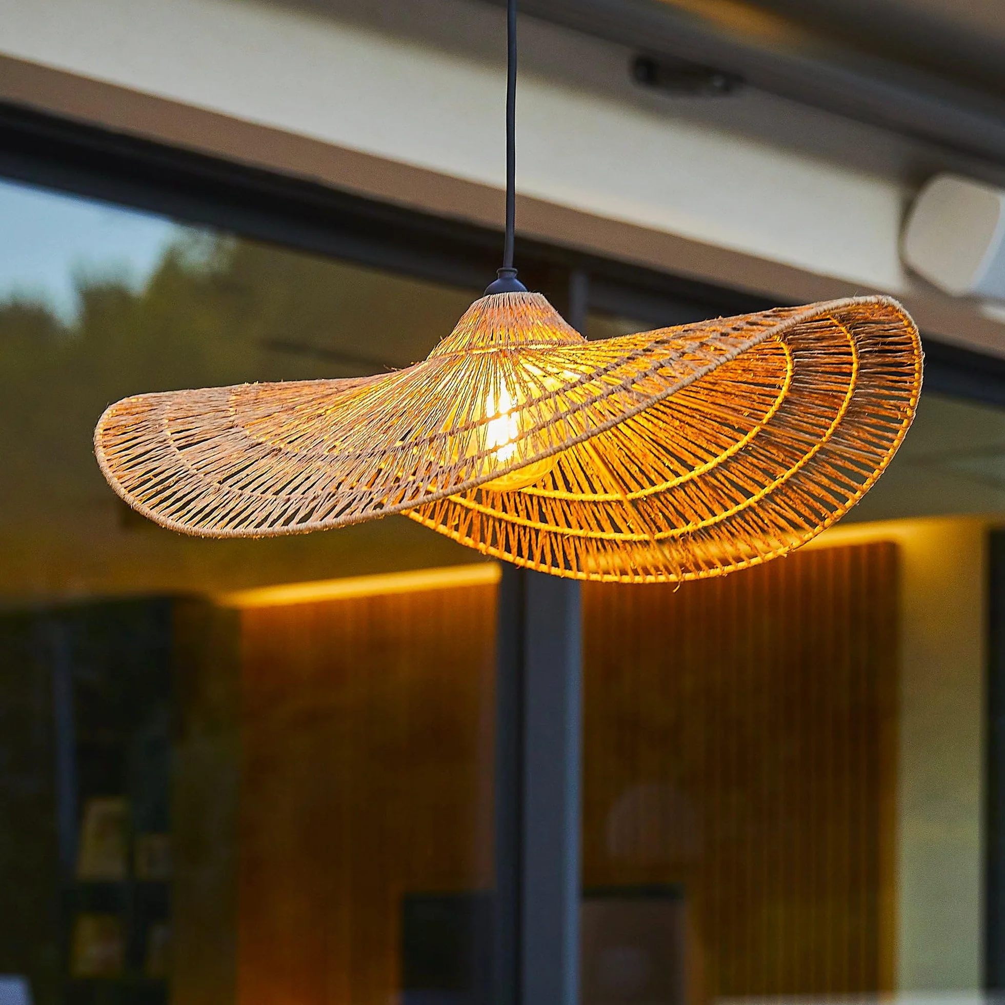 Zewnętrzne zawieszenie sieciowe MARBELLA OUTDOOR KABEL z naturalnej juty w stylu boho, długość kabla 5 m