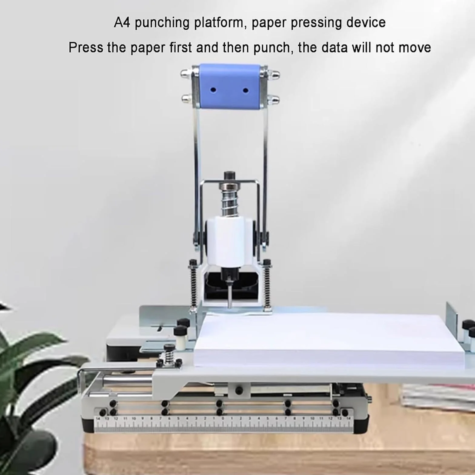 Heavy Duty Manual Hole Puncher do papieru i plastiku - Regulowany dystans otworu, ergonomiczny design - Idealny do użytku biurowego i szkolnego