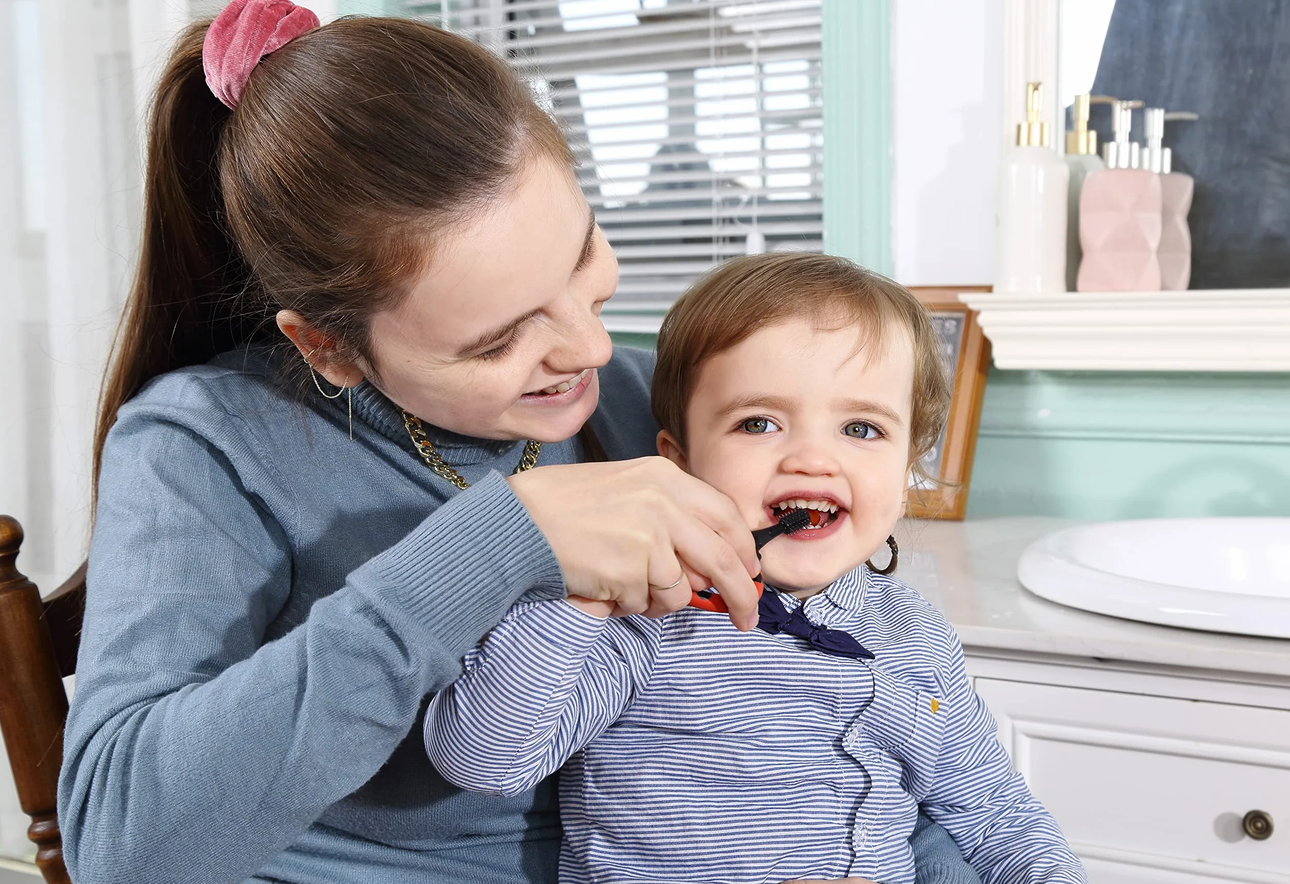 Mombella Biedronka szczoteczka do zębów dla dzieci